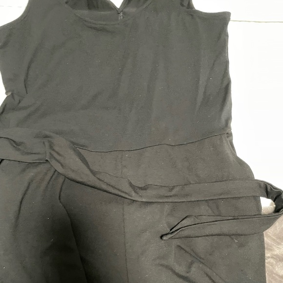 black jumpsuit - Picture 4 of 4